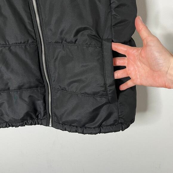 Old Navy Womens Puffer Vest Jacket M Tall Black Quilted Full Zip Fleece Lined - Picture 3 of 9